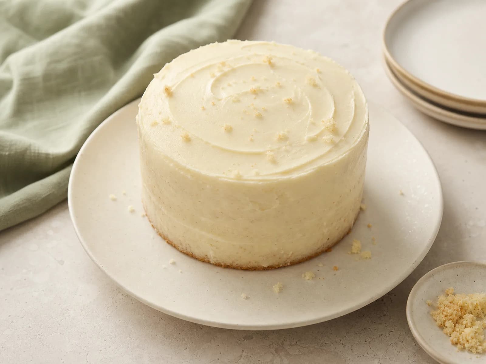 Six-inch vanilla cake